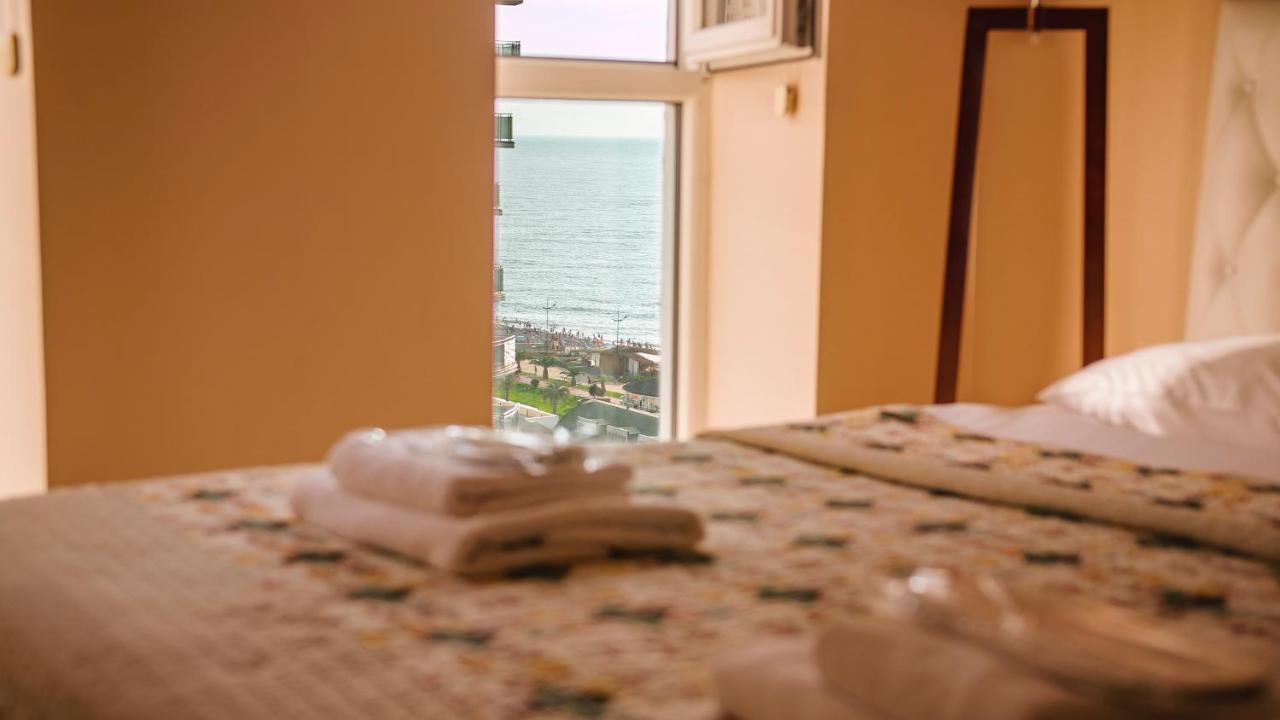 Apart Hotel Orbi Batoemi Buitenkant foto